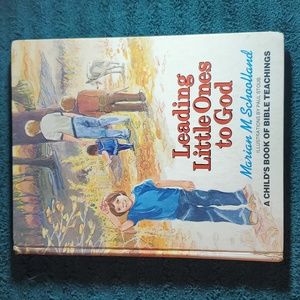 Leading little ones to God book